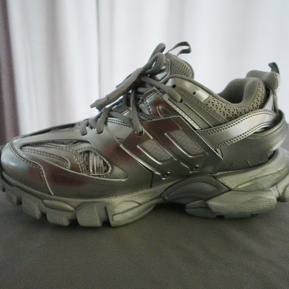 Balenciaga Track Triple Silver  (with extra pair of laces) EU 40 / US 7 - Picture 3 of 7